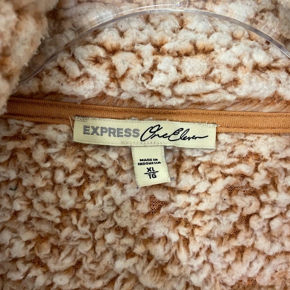 Express Sherpa Jacket - Picture 3 of 4
